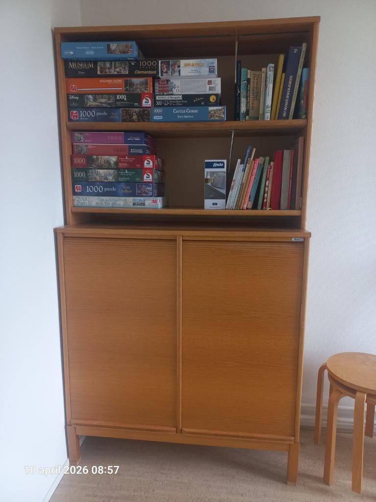 Kinnarps rolluikkast in goede staat, Gebruikt, 100 tot 150 cm, Meerdere deuren, Modern kantoor