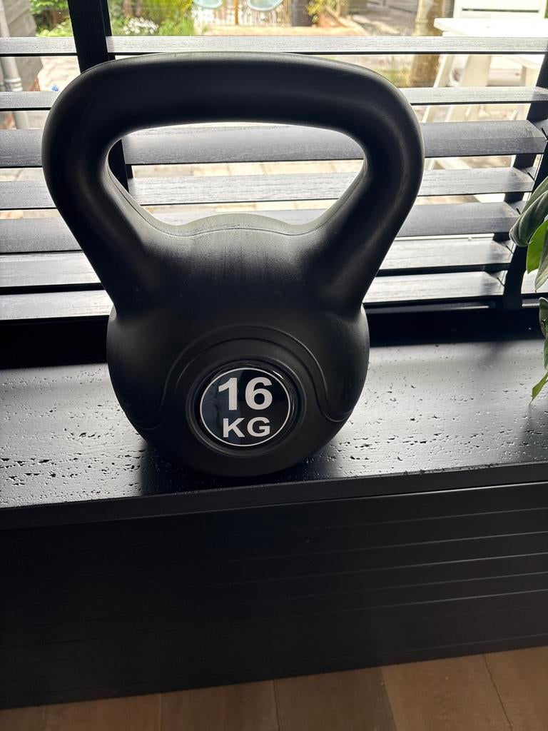 Tunturi Kettlebell 16 KG - Zo goed als nieuw, Sport en Fitness, Ophalen of Verzenden, Zo goed als nieuw, Armen, Kettlebell
