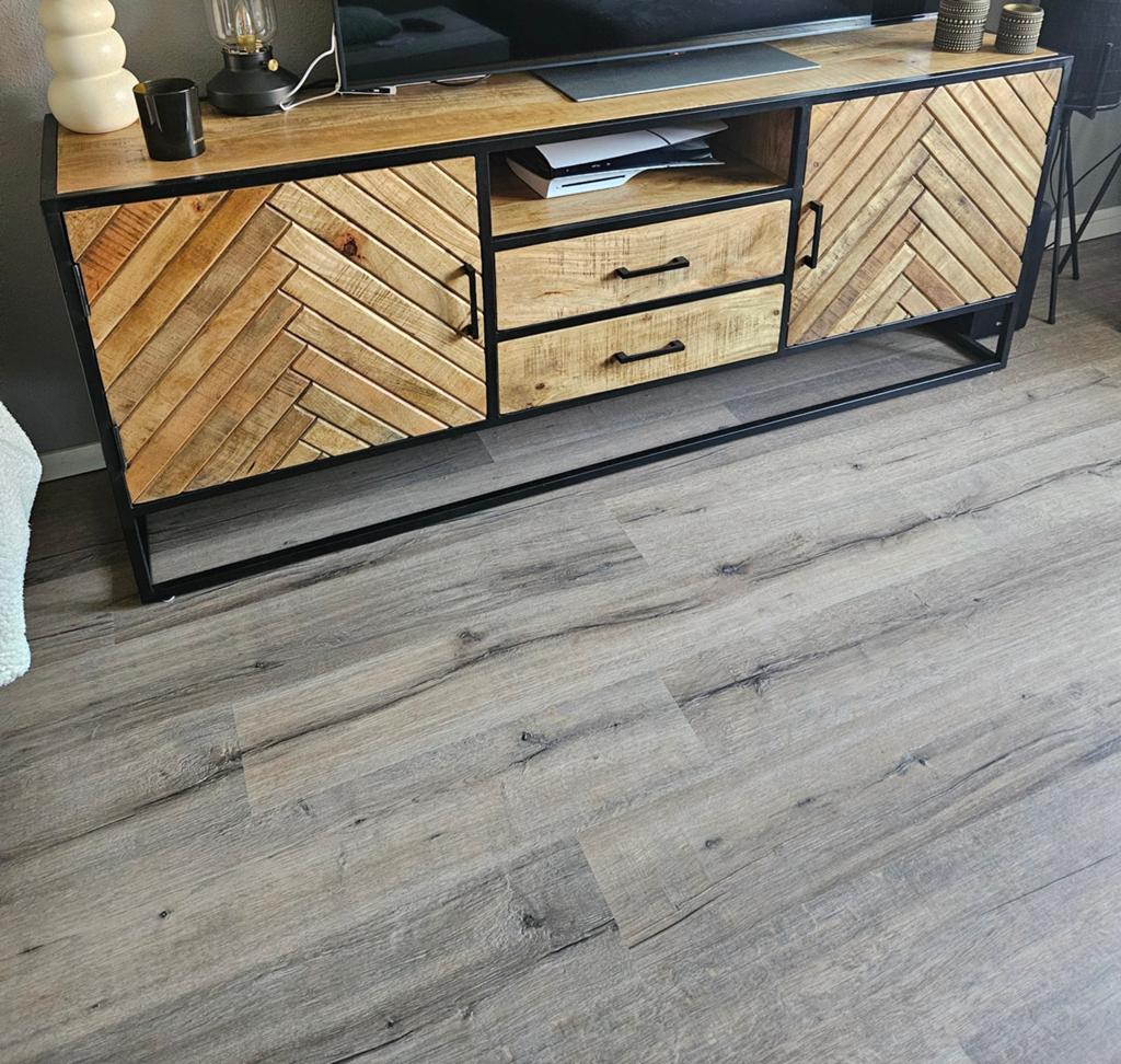 Dressior/tv kast mangohout visgraat 180cm, 150 tot 200 cm, Zo goed als nieuw, 25 tot 50 cm, Ophalen