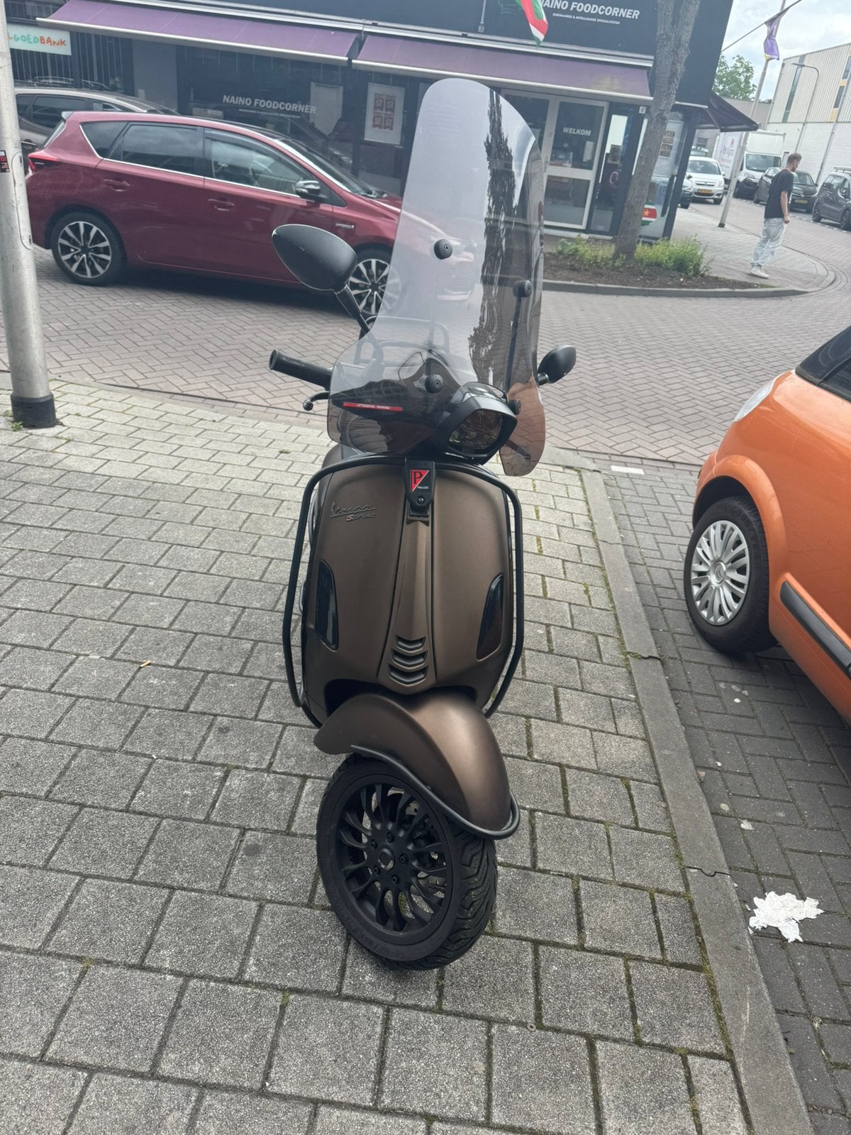 Vespa sprint, Fietsen en Brommers, Scooters | Vespa, Zo goed als nieuw, Maximaal 25 km/u, Benzine, Ophalen