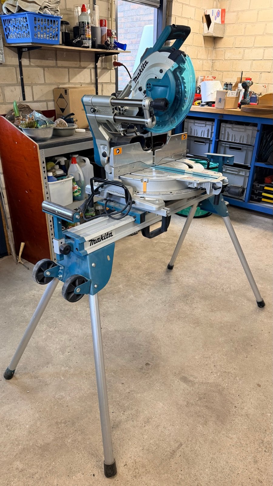 Makita LS1219L Afkortzaag met onderstel, Doe-het-zelf en Verbouw, Ophalen, 70 mm of meer, Zo goed als nieuw, Makita