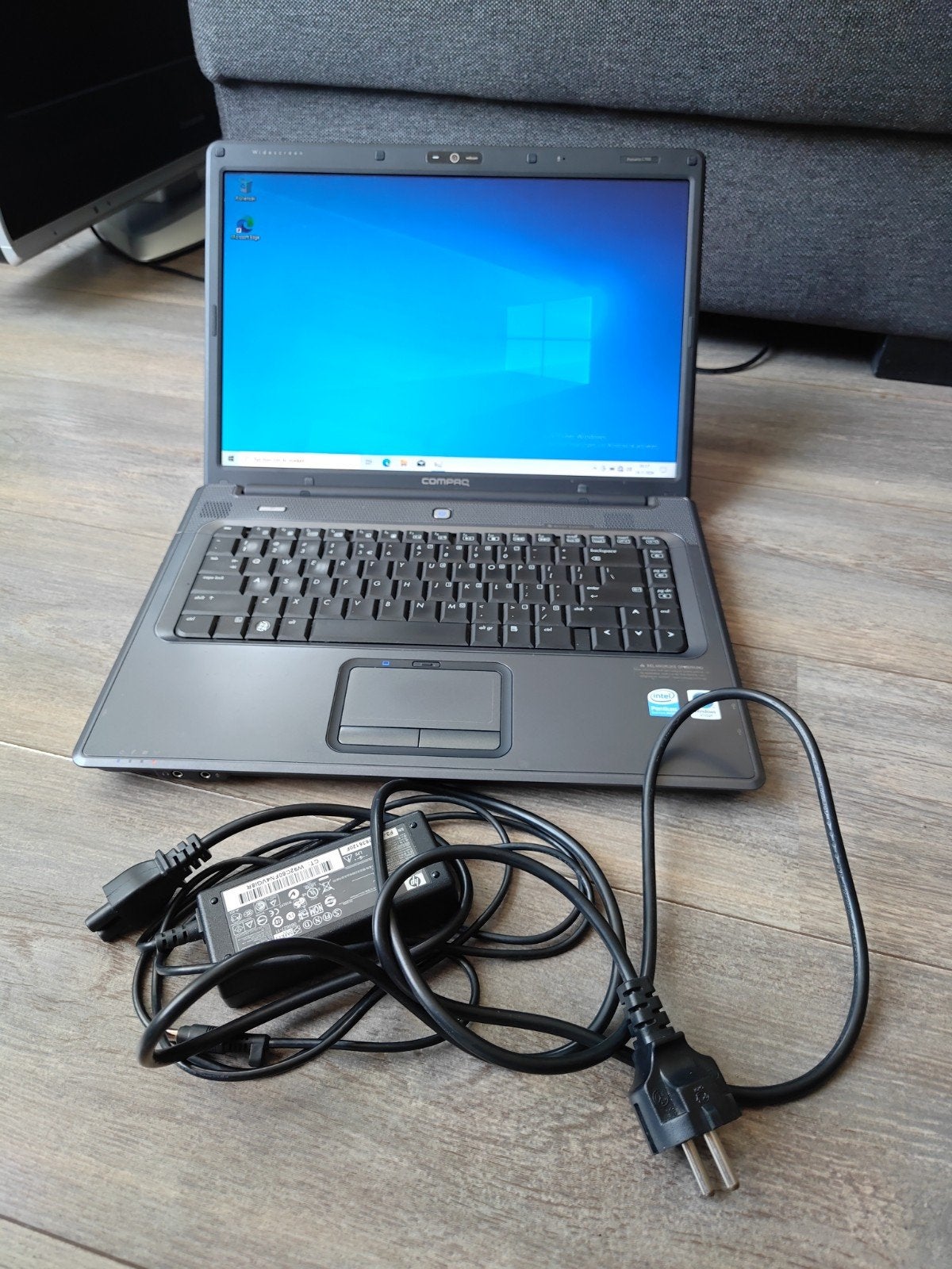 Compaq Presario C700 15,4" | retro laptop | Vista licensie, Intel Pentium Dual-Core, Gebruikt, HDD, Ophalen of Verzenden