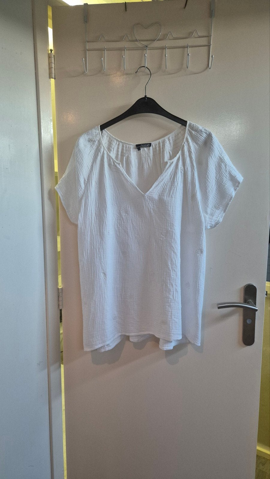 Wit shirt met leuke details Maat 44 Norah, Wit, Maat 42/44 (L), Ophalen of Verzenden, Zo goed als nieuw