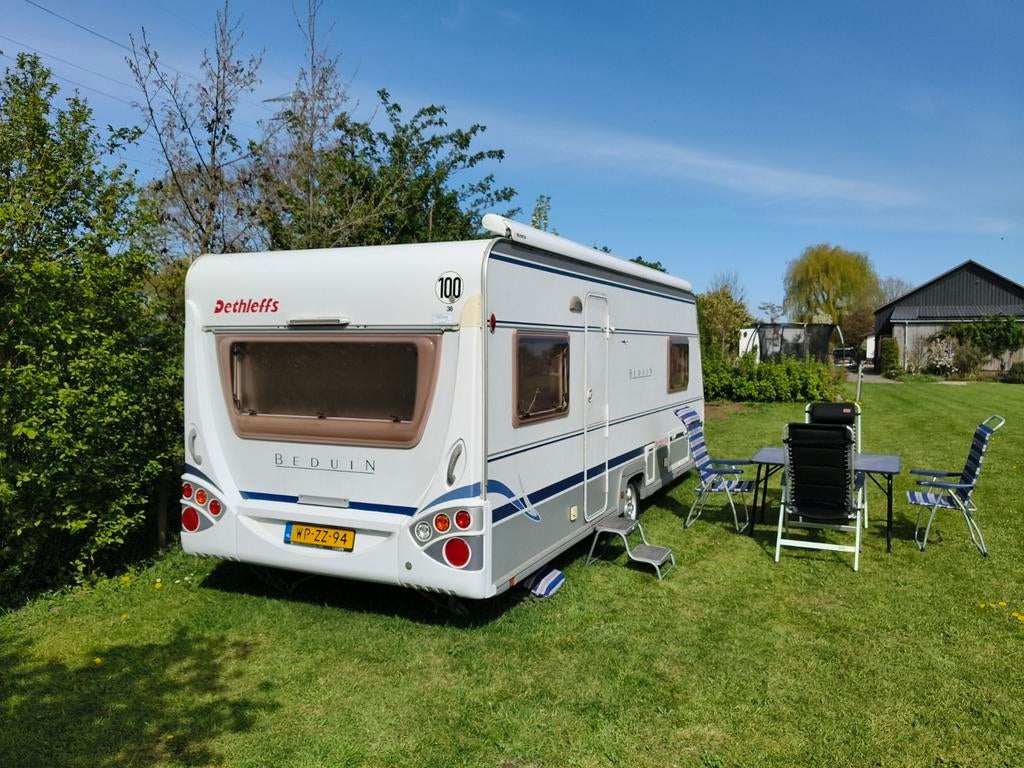 Ideaal voor beginnende kampeerder die ook van luxe houd!, Vast bed, Particulier, Dethleffs, 5 tot 6 meter