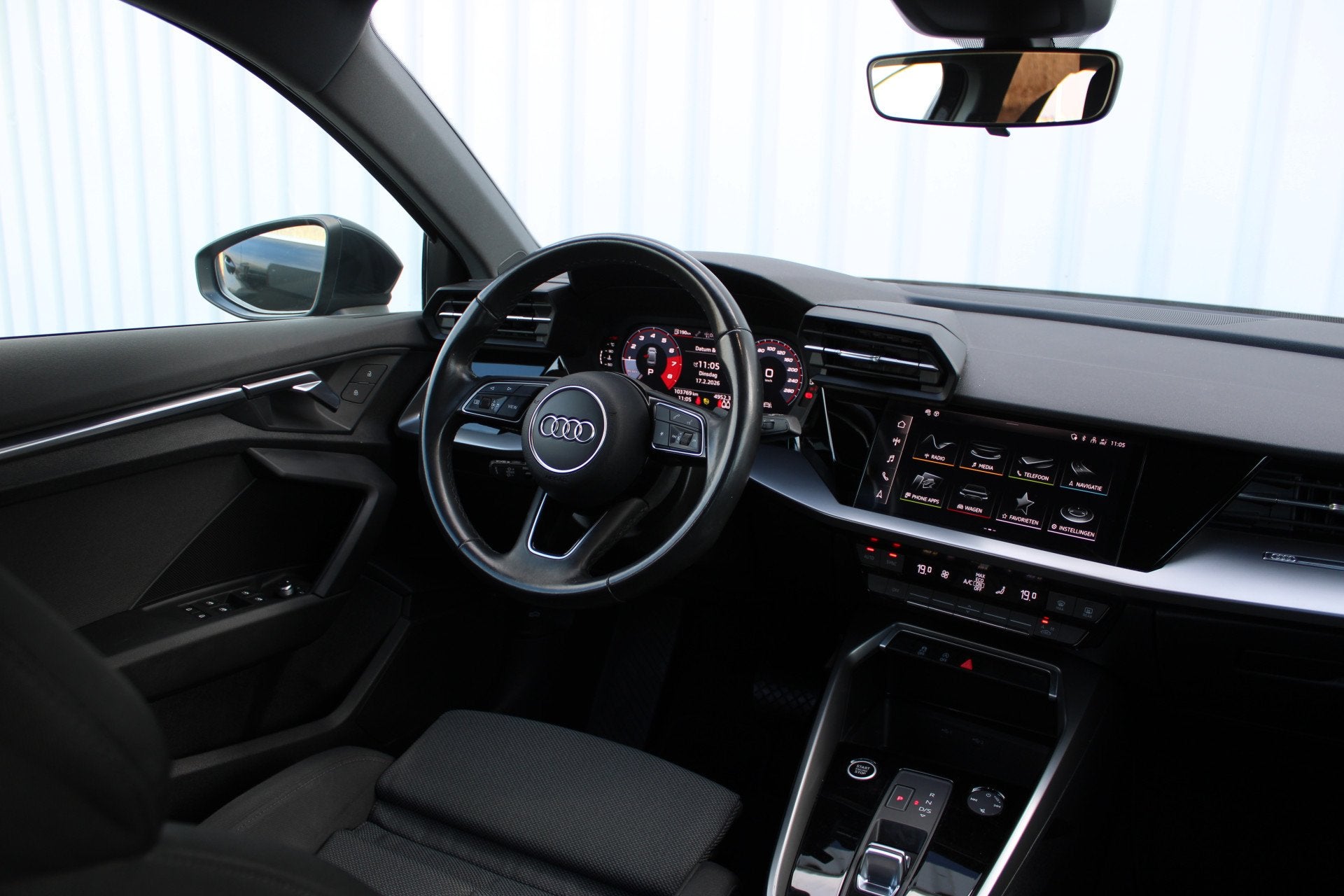 Audi A3 Limousine 30 TFSI Advanced edition | Incl. 12 maande, Auto's, Audi, 12 maanden, Stof, Gebruikt, Origineel Nederlands