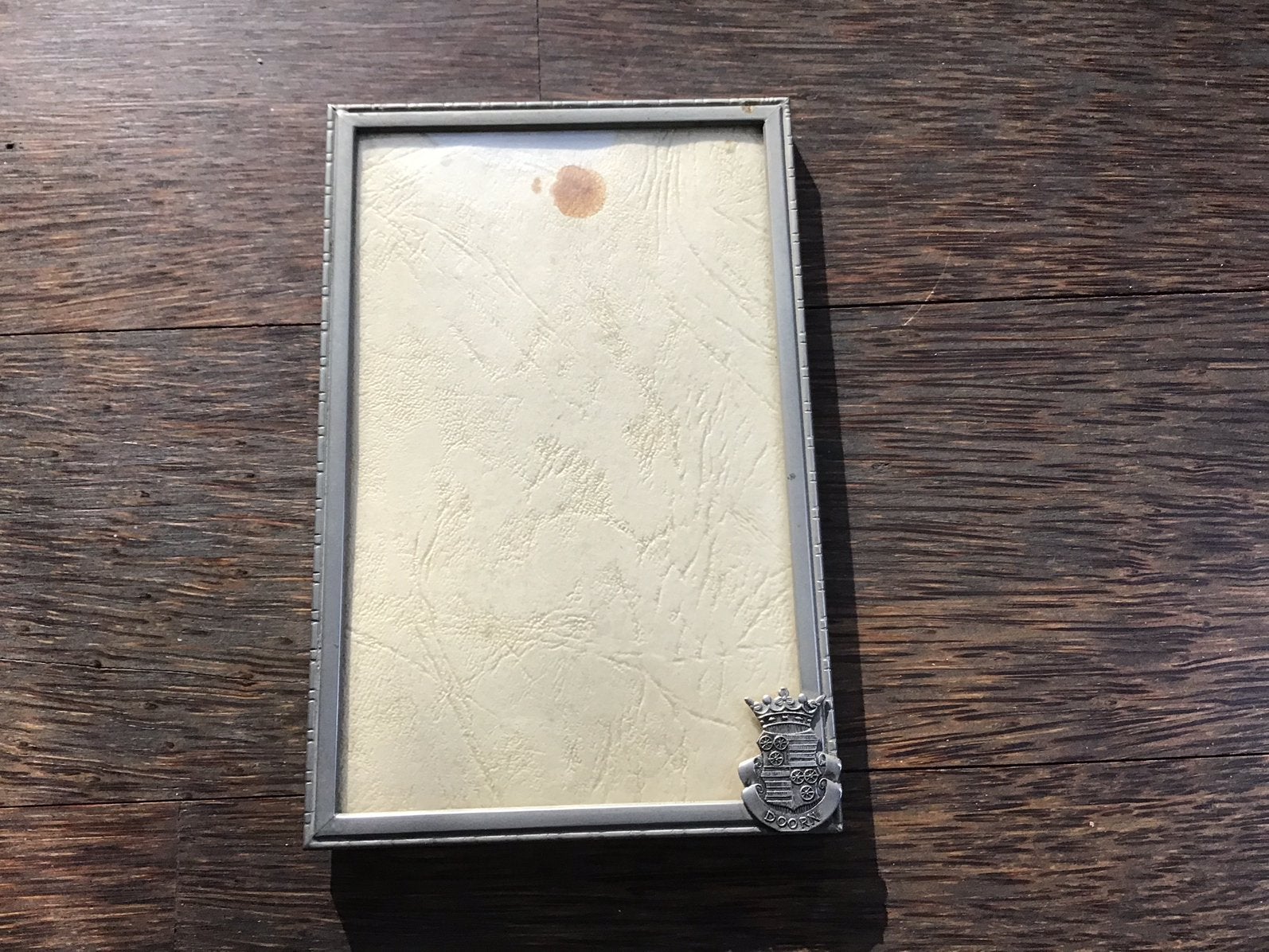 Vintage fotolijstje met bol glas en het wapen van Doorn erop, Ophalen of Verzenden