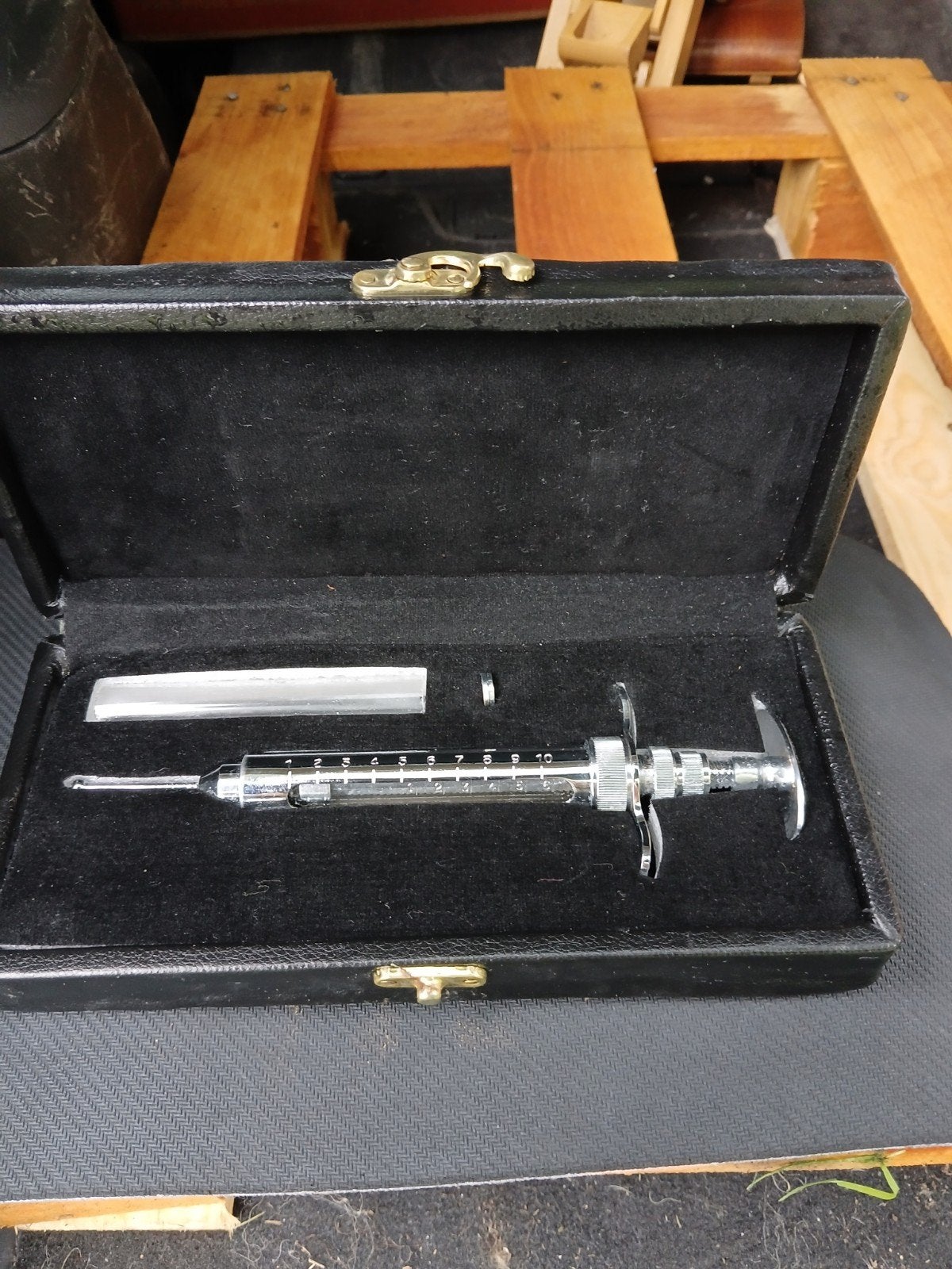 Metalen spuit in doos dwangvoederspuit, Ophalen of Verzenden, Reptiel of Amfibie
