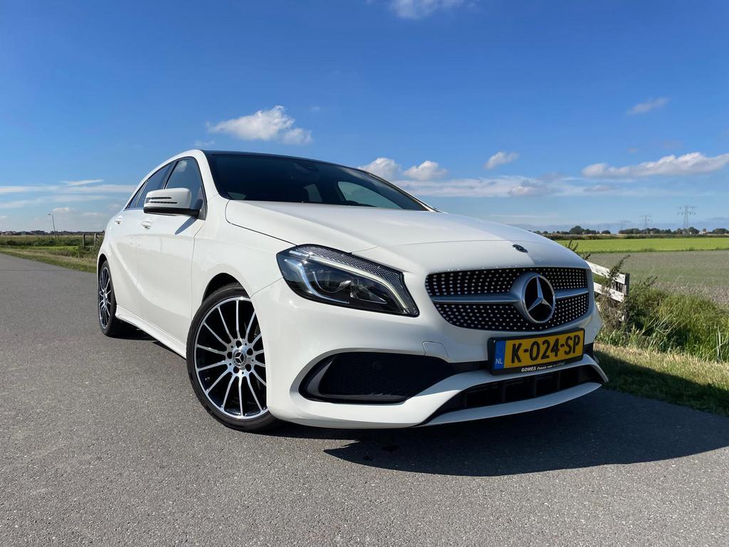 Mercedes-Benz A180 AMG Automaat 2017 LED, white art, Auto's, 4 cilinders, Alcantara, 1595 cc, 1200 kg