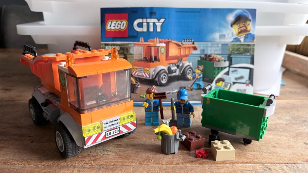 LEGO City Vuilniswagen 60220 met minifiguren, City, Lego, Ophalen of Verzenden, Zo goed als nieuw
