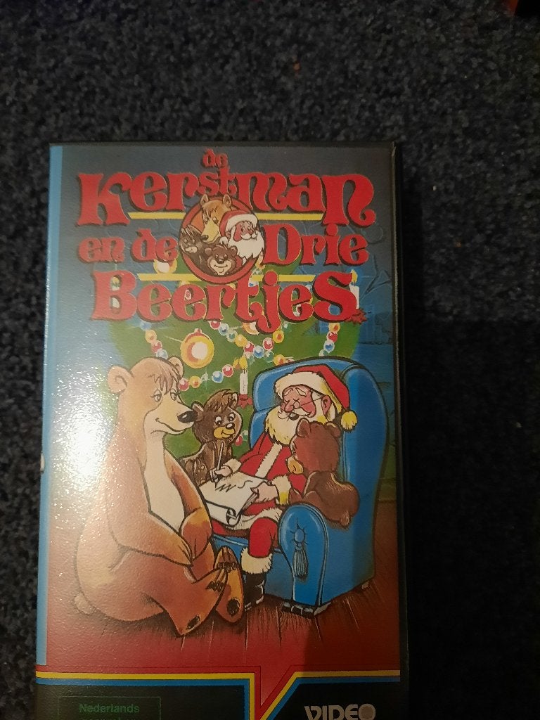DE KERSTMAN EN DE 3 BEREN! Mooie Kerst Tekenfilm Op VIDEO!, Cd's en Dvd's, Tekenfilm, Alle leeftijden, Ophalen of Verzenden, Zo goed als nieuw