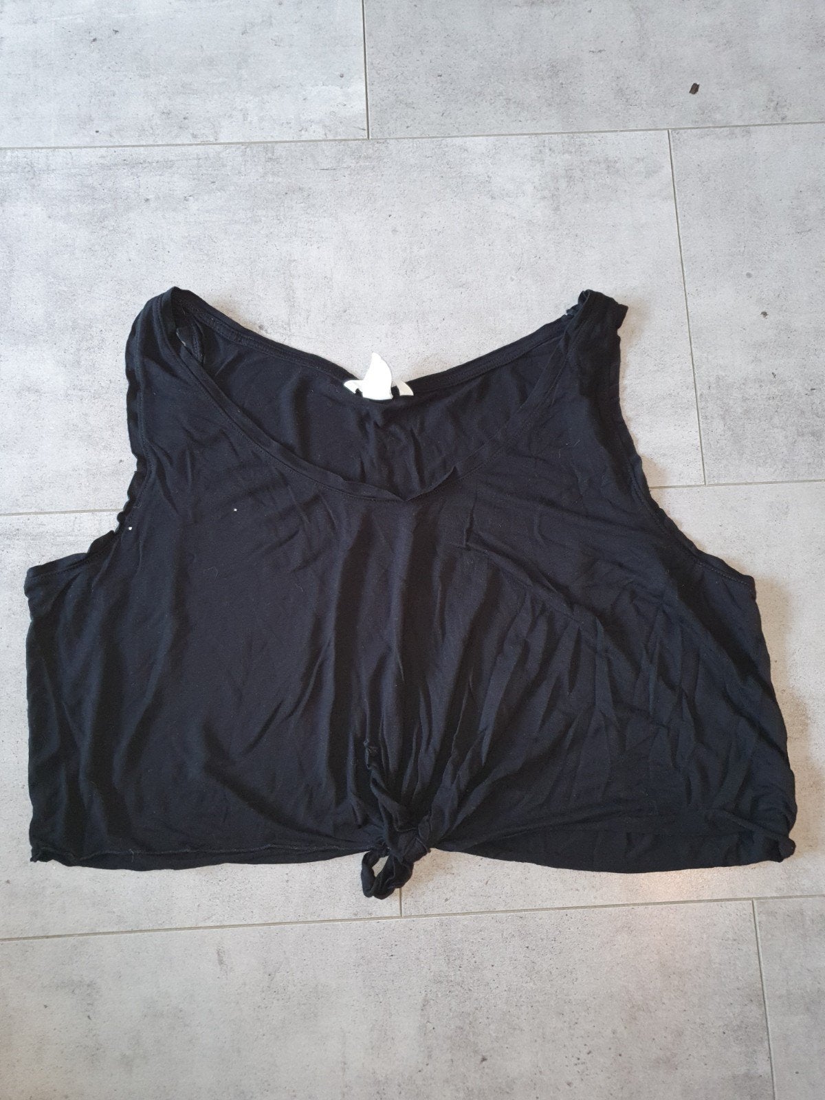 Korte top maat L, Kleding | Dames, Tops, Maat 38/40 (M), Zwart, Ophalen of Verzenden, Zo goed als nieuw