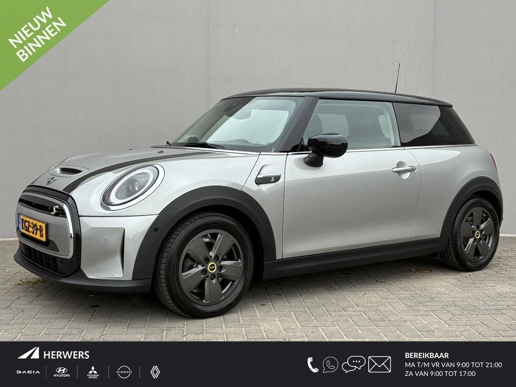 MINI Electric Essential 33 kWh / Schuif-/Kanteldak / Achteru, Auto's, Mini, Stof, Gebruikt, 33 kWh, 4 stoelen