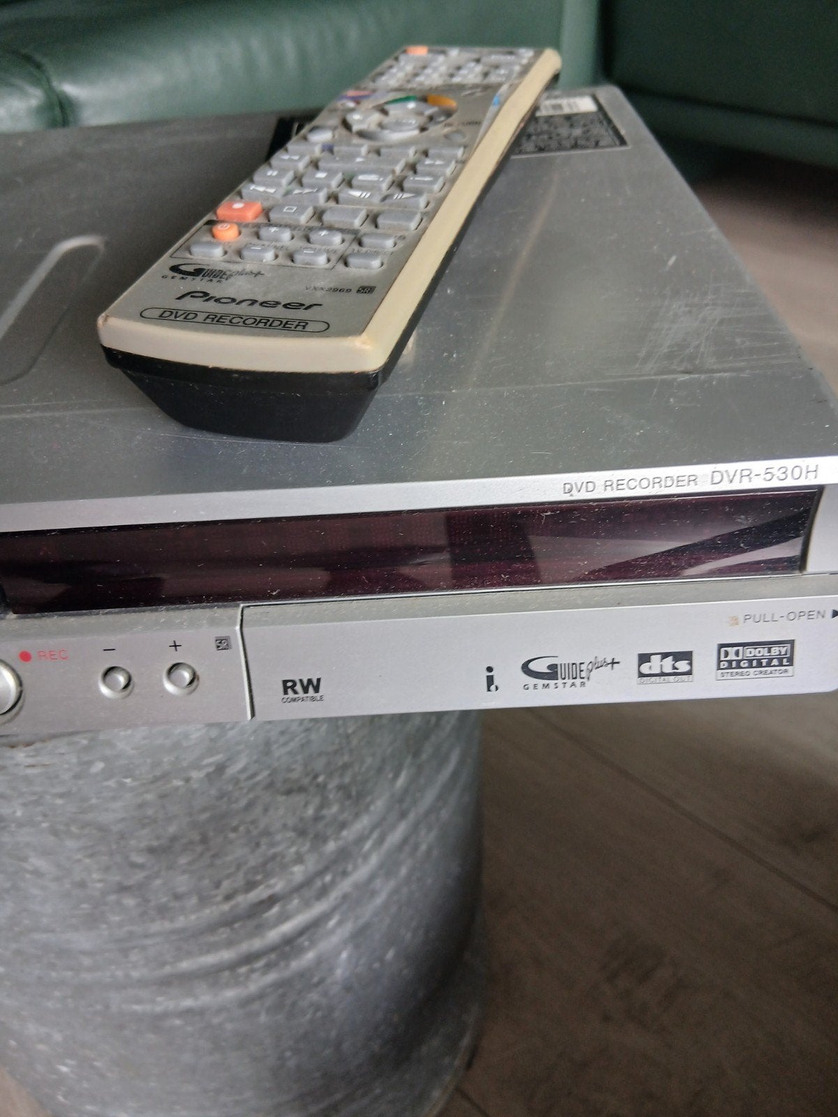 Pioneer DVD Recorder DVR-530H met afstandsbediening, Ophalen