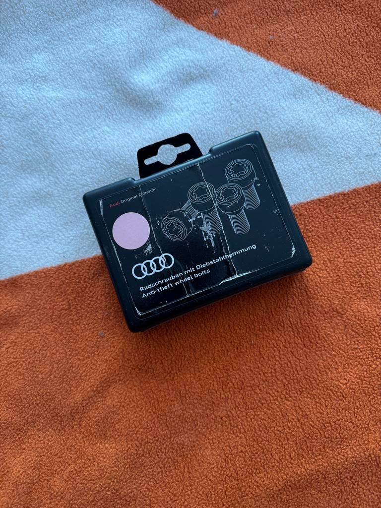 Audi originele antidiefstal wielbouten, Auto diversen, Anti-diefstal, Ophalen of Verzenden, Gebruikt