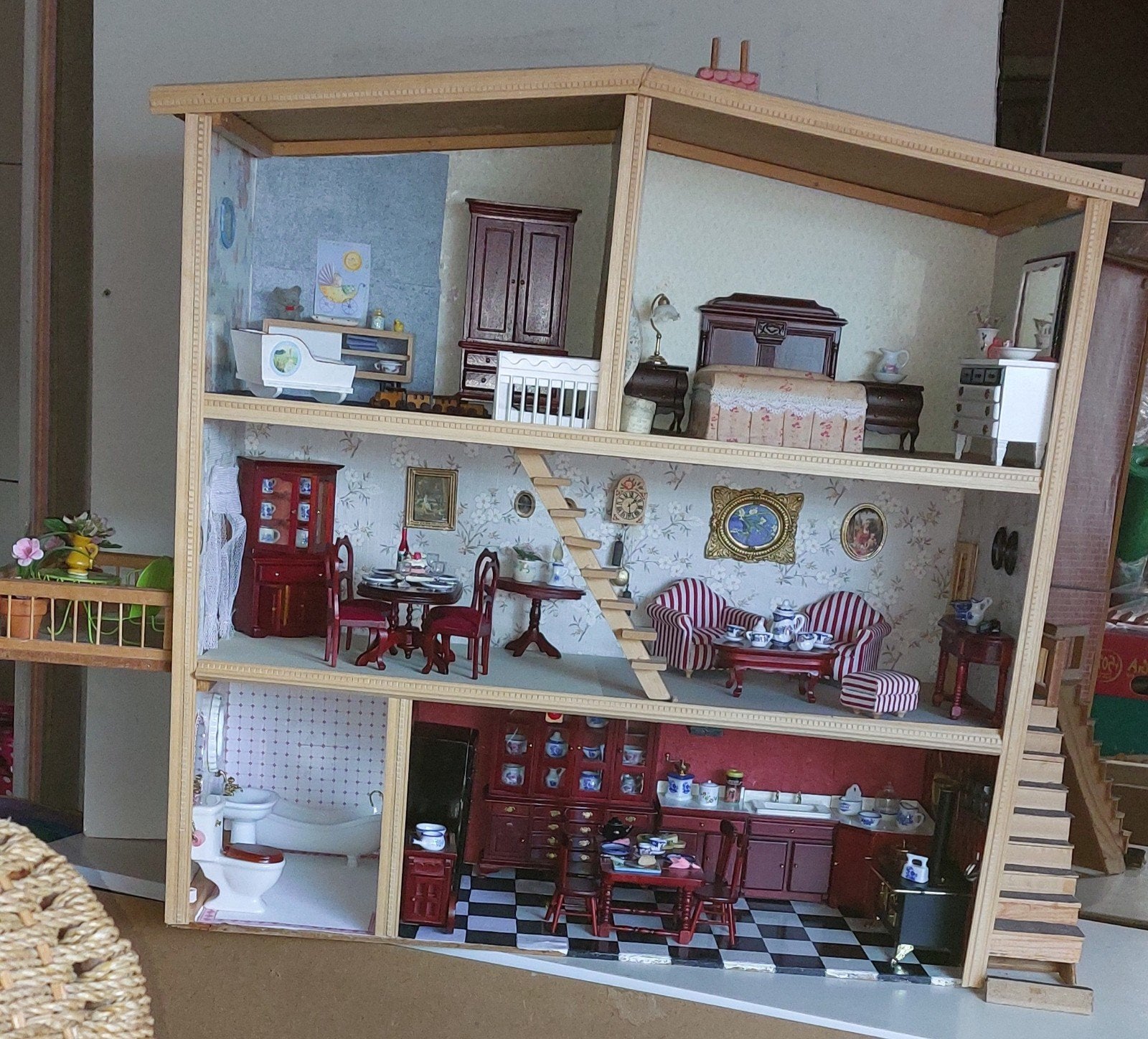 Poppenhuis., Verzamelen, Poppenhuizen en Toebehoren, Ophalen