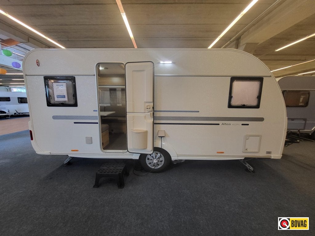 Adria Altea 462 PU; mover, vloerverwarming, fietsenrek, Bedrijf, Tot en met 4, 1000 - 1250 kg, Rondzit