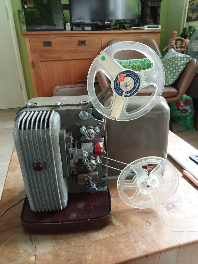 film projector  Bell&Koon  pet 500  Tokyo  Japan, Ophalen of Verzenden, 1940 tot 1960, Projector