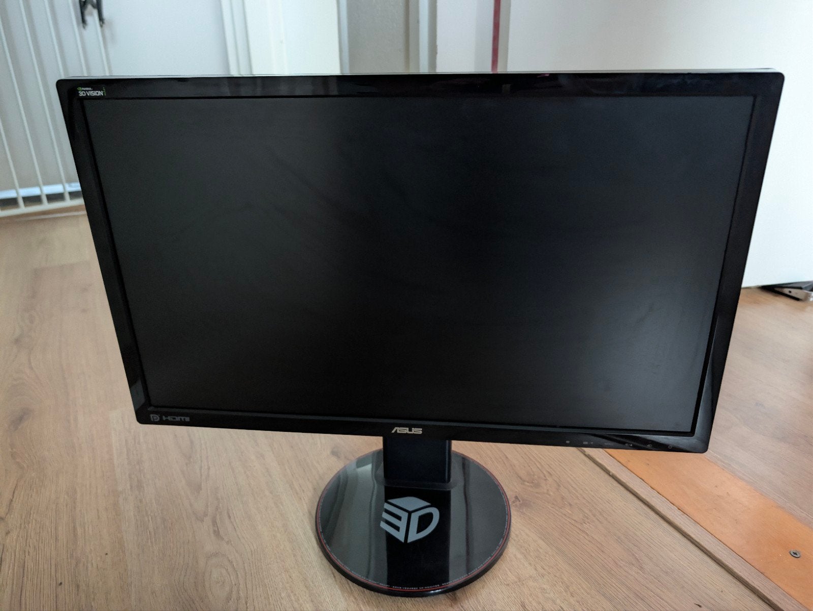ASUS VG248QE 24 inch Full HD Gaming Monitor, Gebruikt, 101 t/m 150 Hz, In hoogte verstelbaar, Full HD