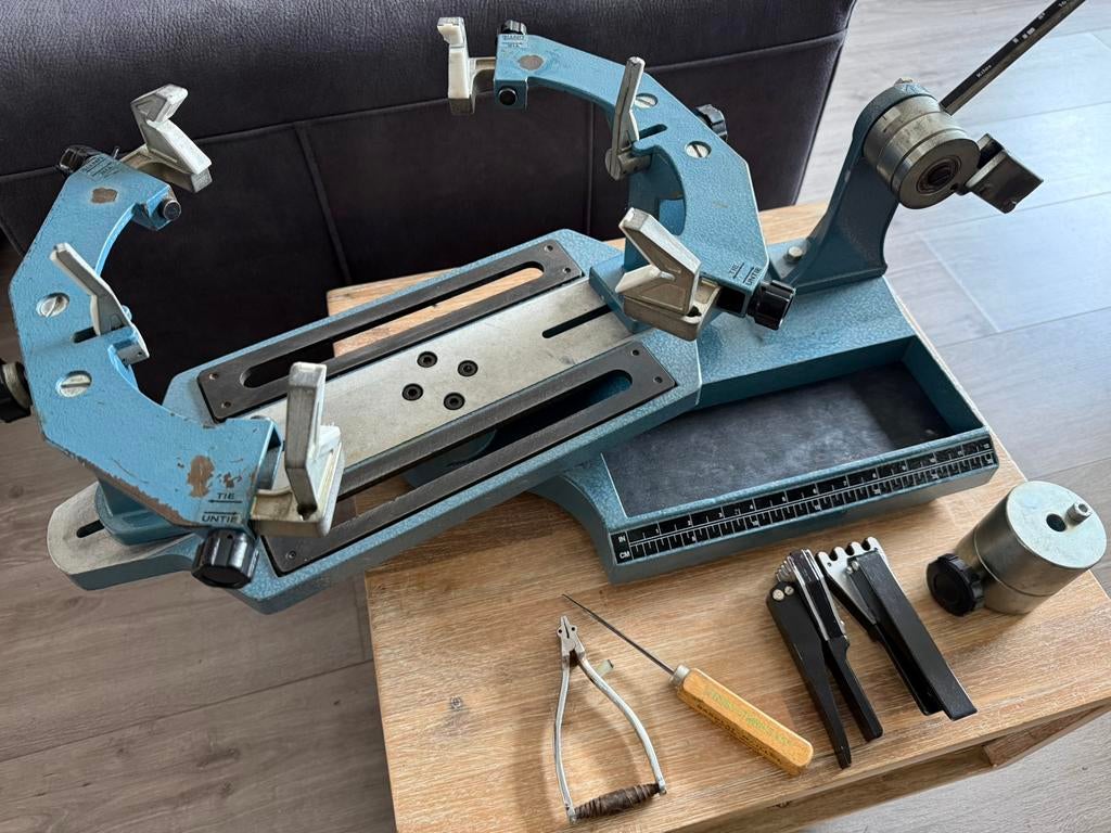 Bespanmachine Tyger, Sport en Fitness, Tennis, Ophalen of Verzenden, Gebruikt, Overige merken, L00