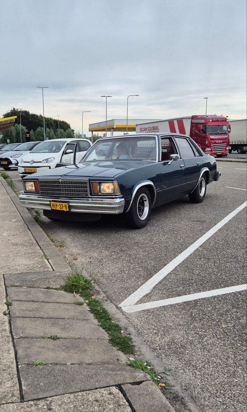 Chevrolet Malibu 305/5.0 V8 1978, 145 pk, 1600 kg, 6 stoelen, Sedan