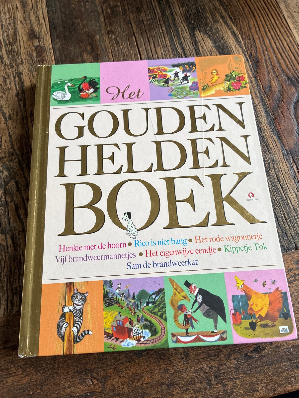 Het Gouden Helden Boek - Meerdere Verhalen in 1 Boek, Ophalen of Verzenden, Gelezen, Fictie algemeen