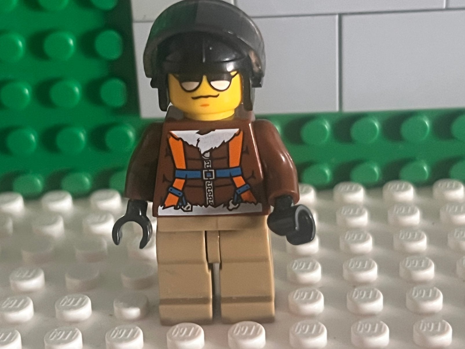 Lego pilot minifiguur, Kinderen en Baby's, Speelgoed | Duplo en Lego, Ophalen of Verzenden, Zo goed als nieuw