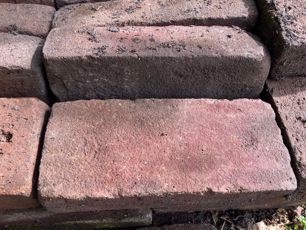 Waalformaat Klinkers 20x5x8,5 - Gebruikt, Tuin en Terras, Tegels en Klinkers, Ophalen, Overige materialen, Klinkers, Zo goed als nieuw