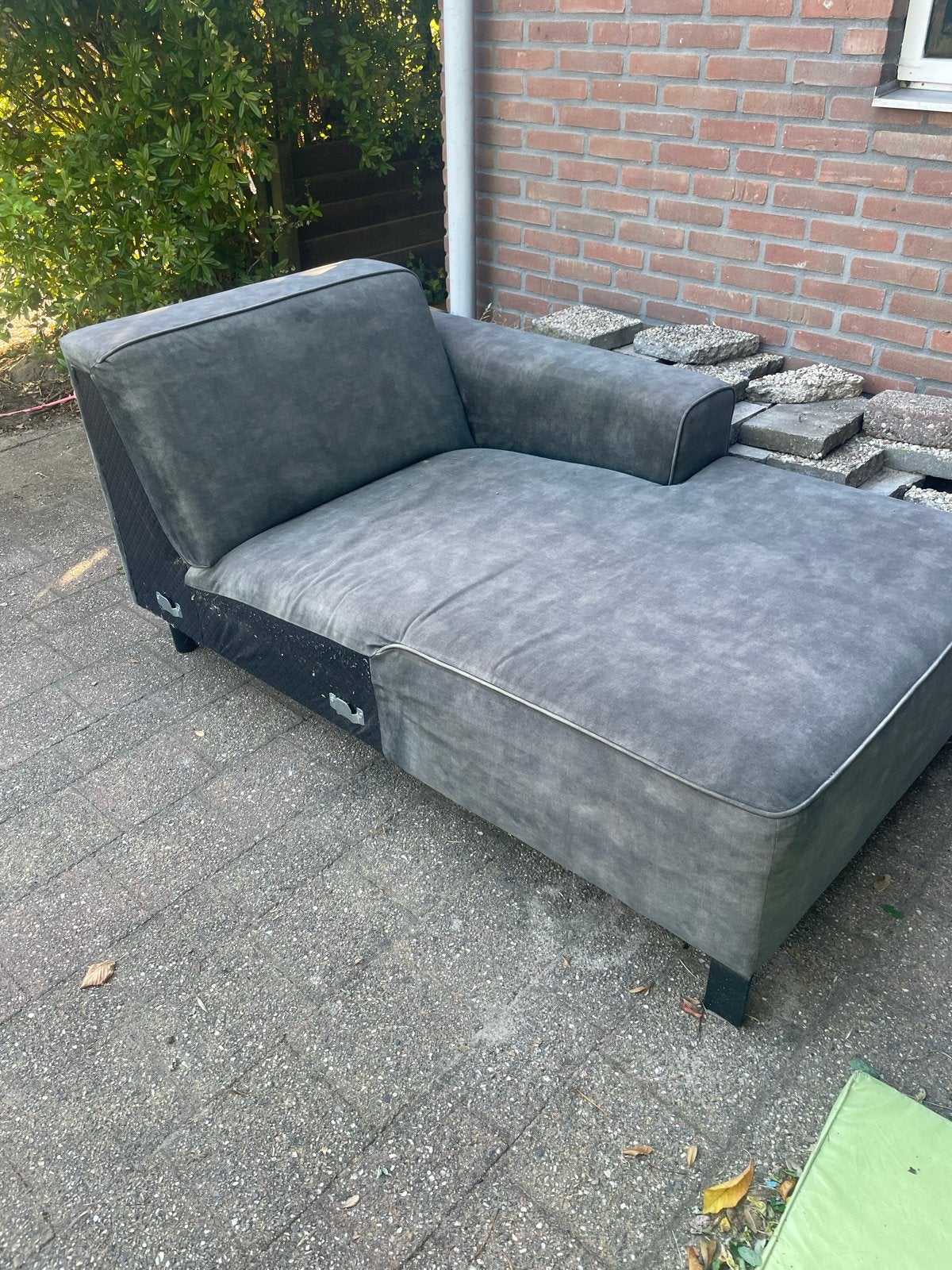 Gratis af te halen: Comfortabel bankdeel in goede staat, Ophalen, Gebruikt, Eenpersoons, 125 tot 150 cm
