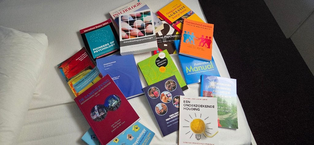 Studieboeken psychologie, Boeken, Ophalen of Verzenden, Alpha, Zo goed als nieuw, WO