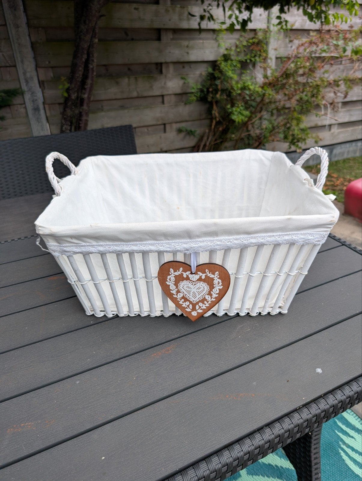 Witte rieten mand voor newborn fotoshoot, Ophalen, Zo goed als nieuw