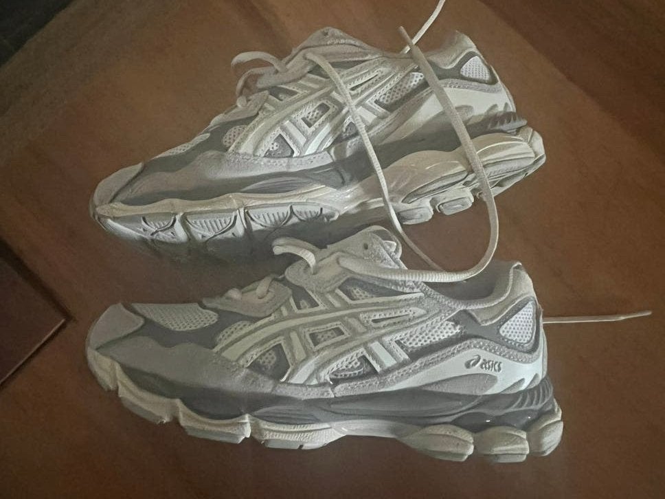 Asics Gel-NYC Oyster Grey mt 41 origineel zgan!, Kleding | Dames, Schoenen, Verzenden, Zo goed als nieuw, Grijs, Sneakers of Gympen