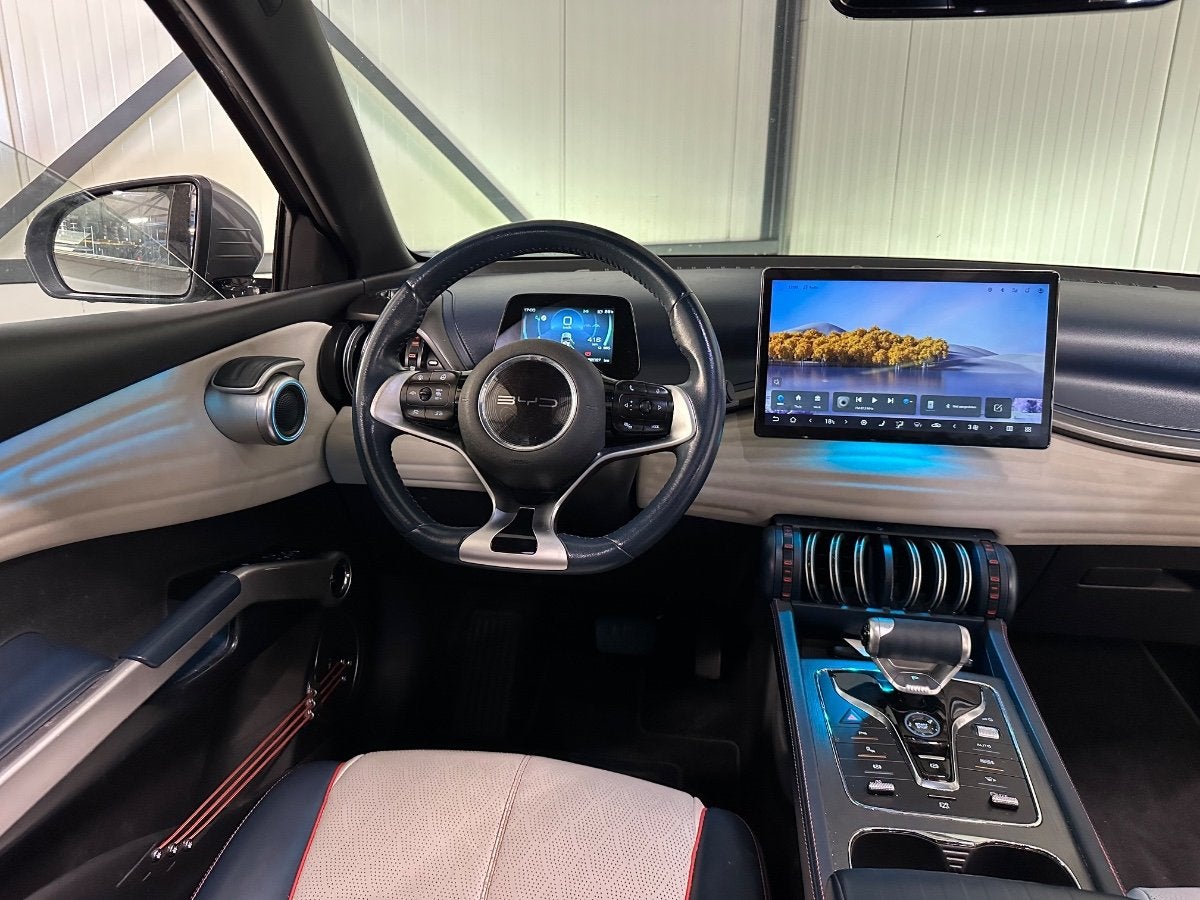 BYD ATTO 3 Comfort 60kWh SoH 90% | Pano | Navi | Camera, 0 cilinders, Gebruikt, 38 min, SUV of Terreinwagen