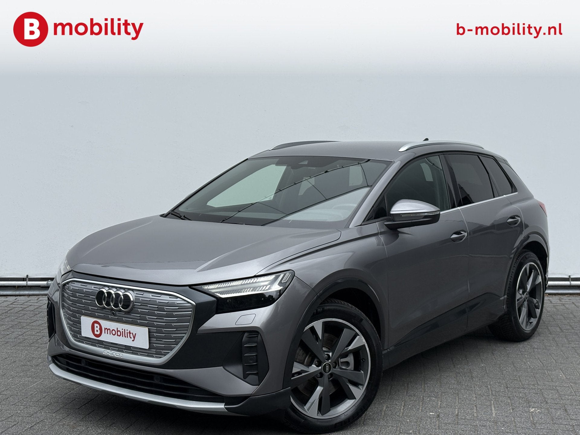 Audi Q4 e-tron 40 Launch edition Advanced 77 kWh Warmtepomp, Auto's, Automaat, Gebruikt, Zwart, Origineel Nederlands