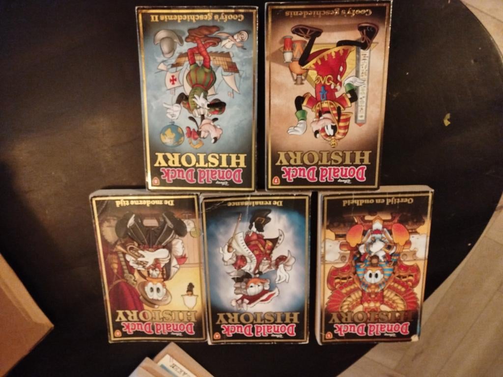 Donald Duck pockets HISTORY GALAXY CLASSICS PREMIUM, Boeken, Stripboeken, Meerdere stripboeken, Ophalen of Verzenden, Gelezen