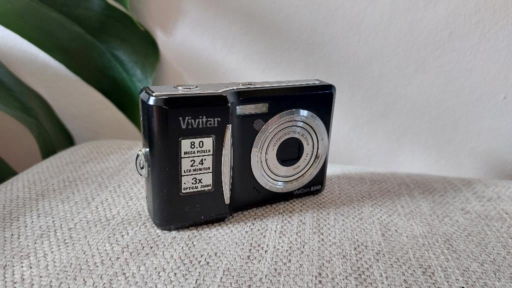 Vivitar ViviCam 8340 digicam 8MP digitale camera | Defect, Compact, 8 Megapixel, Ophalen of Verzenden, Niet werkend