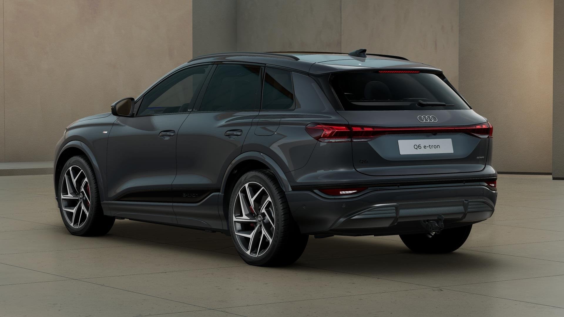 Audi Q6 e-tron S-editon 388PK quattro | Trekhaak | Panoramad, Auto's, Audi, Automaat, Parkeerassistent, Gebruikt, Origineel Nederlands