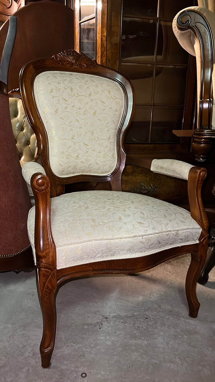 Klassieke fauteuil - MAGAZIJNEN OPRUIMING, Huis en Inrichting, Ophalen, Gebruikt, 75 tot 100 cm, 50 tot 75 cm