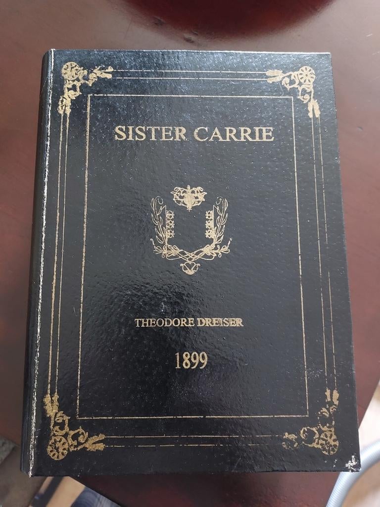 Sister Carrie - Theodore Dreiser (Miniatuur Boek in Doos), Ophalen of Verzenden, Theodore Dreiser