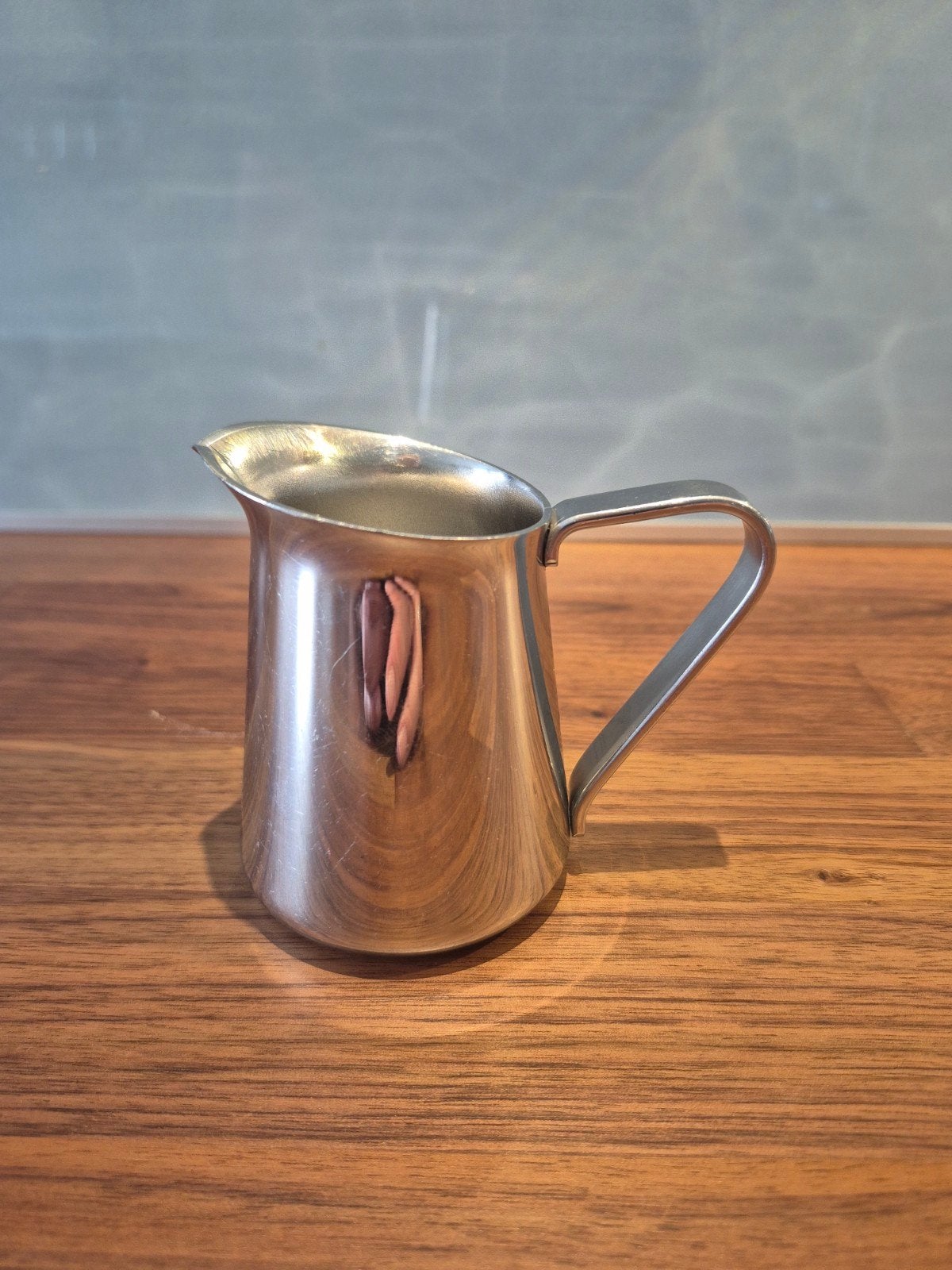 Alessi koffiemelk kannetje - RVS, Ophalen of Verzenden, Metaal, Modern, Kan