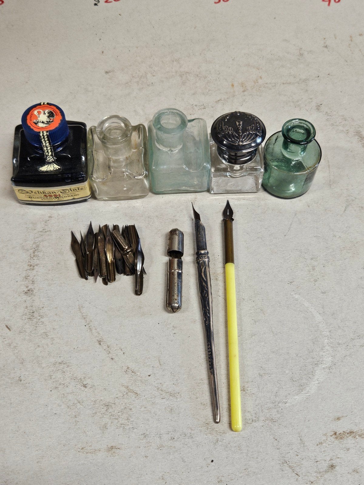 Antieke inktpotten en kroontjespennen set, Ophalen of Verzenden