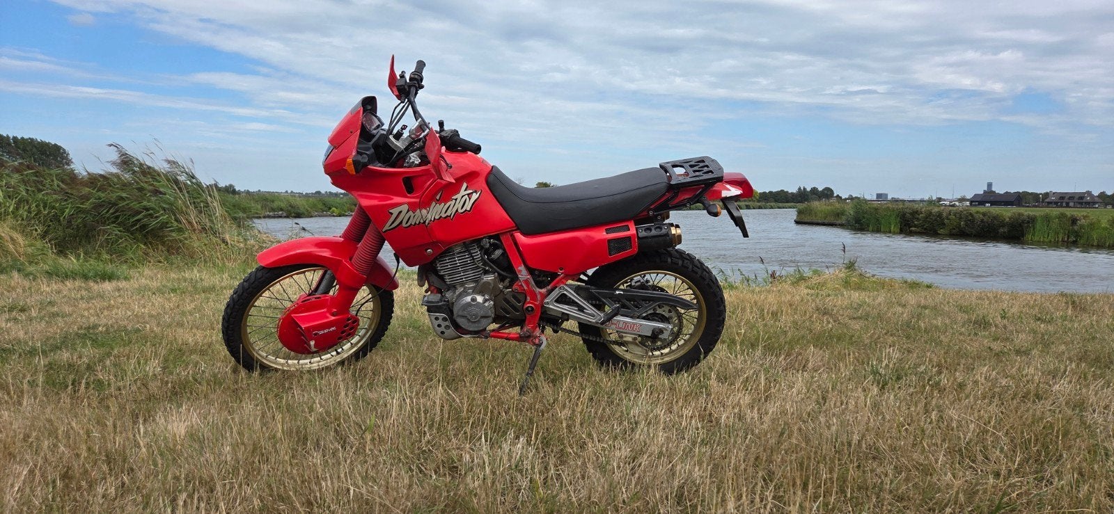 Honda nx650, Ophalen