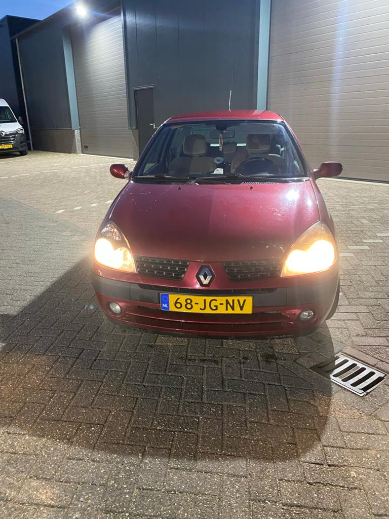 Renault Clio 1.6 AUTOMAAT STUNT PRIJS, Auto's, 40 €/maand, 4 cilinders, 995 kg, 107 pk