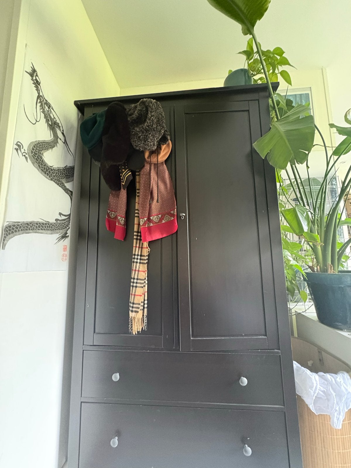 Black ikea wardrobe, Ophalen, Gebruikt, 50 tot 100 cm, Met lade(s)