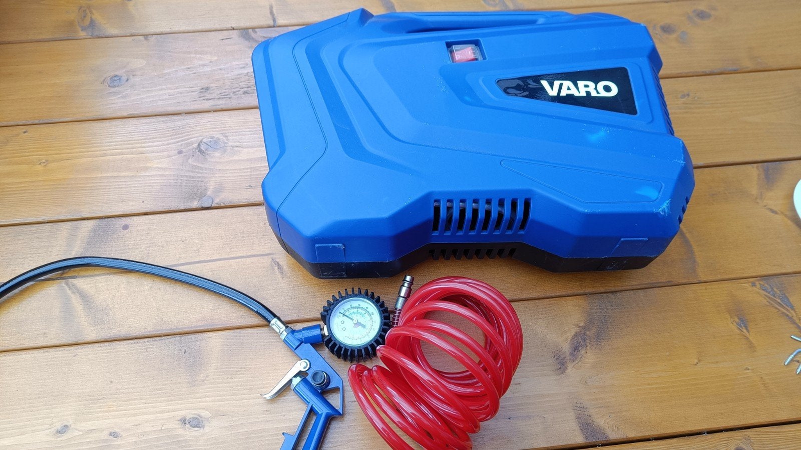 Varo compacte compressor, Mobiel, Gebruikt, 6 tot 10 bar, Ophalen of Verzenden