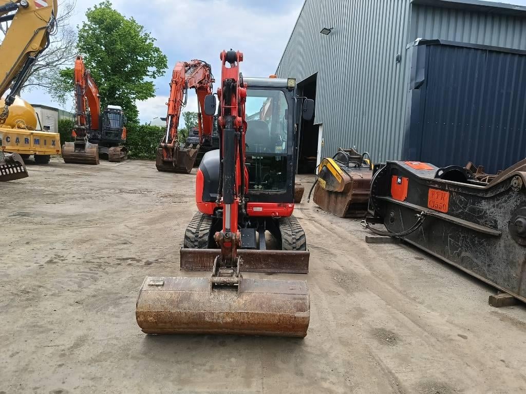 Kubota U 27-4 mini graver excavator bagger 2,7 ton CE, Zakelijke goederen, Machines en Bouw | Kranen en Graafmachines, Graafmachine
