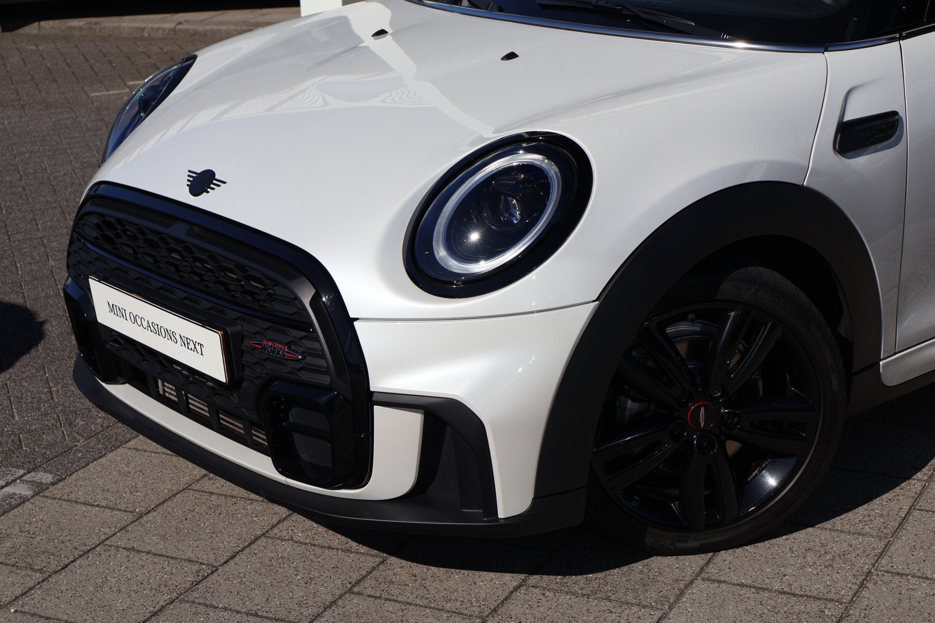 MINI Hatchback Cooper JCW Rockingham GT Automaat / Premium P, Auto's, Dealer onderhouden, Gebruikt, Met garantie (alle), 4 stoelen