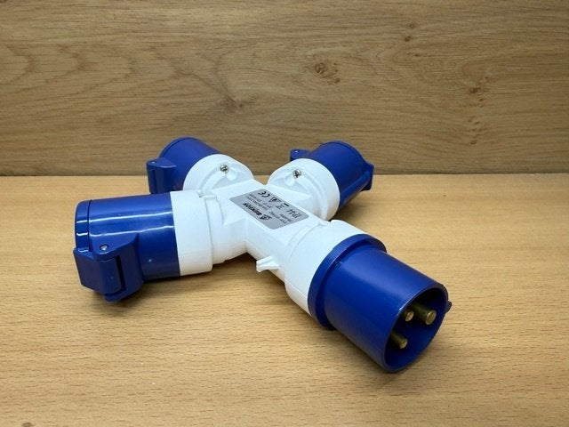 CEE stekker 3-weg splitter., Eddiys, Espel, Nieuw, Info@eddiys.eu