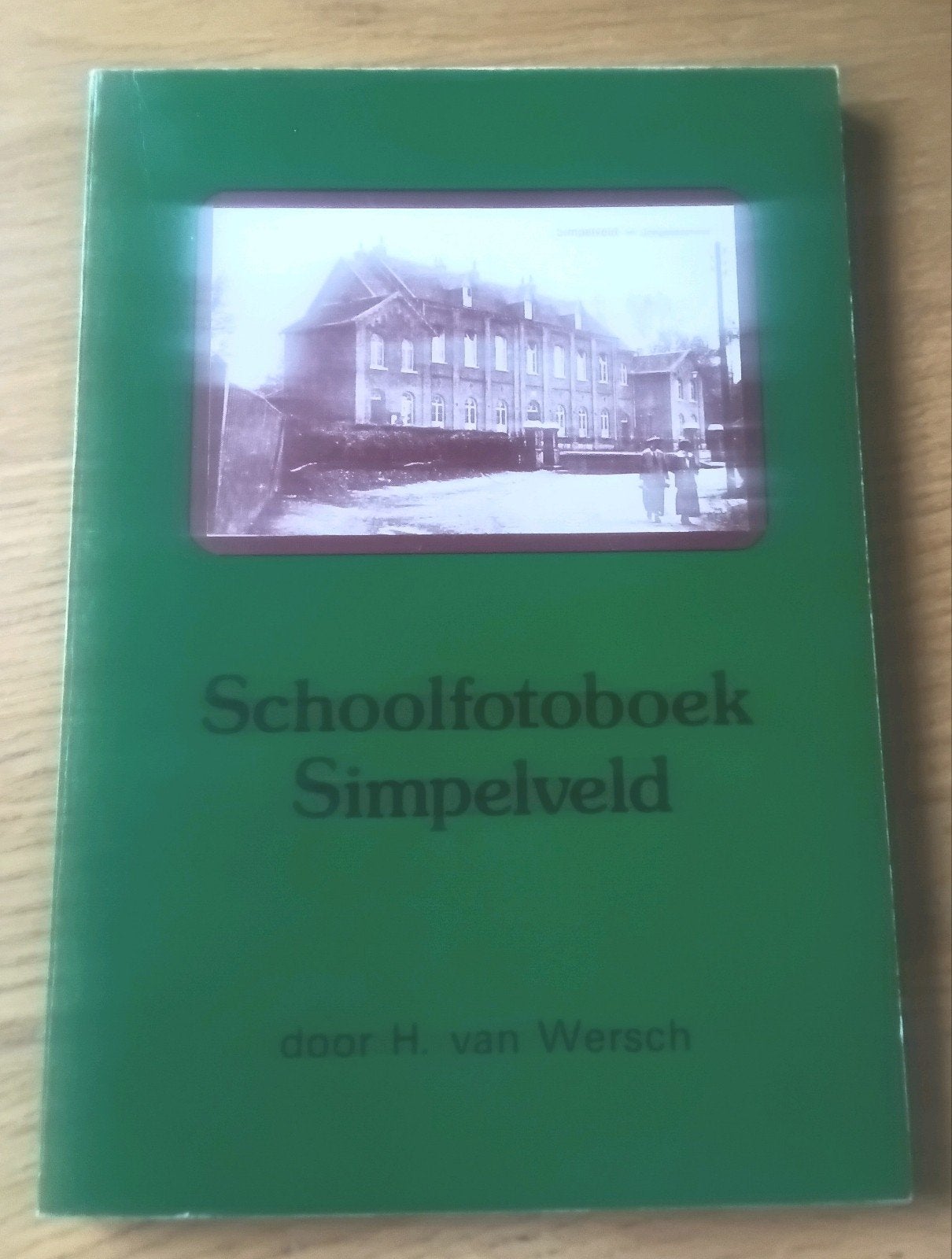 SCHOOLFOTOBOEK SIMPELVELD 174 paginas, Boeken, Gedichten en Poëzie, Ophalen of Verzenden