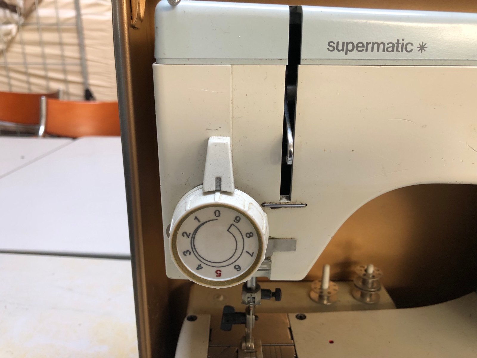 Elna Supermatic Naaimachine met Koffer en Handleiding, Ophalen, Gebruikt, Naaimachine, Overige merken