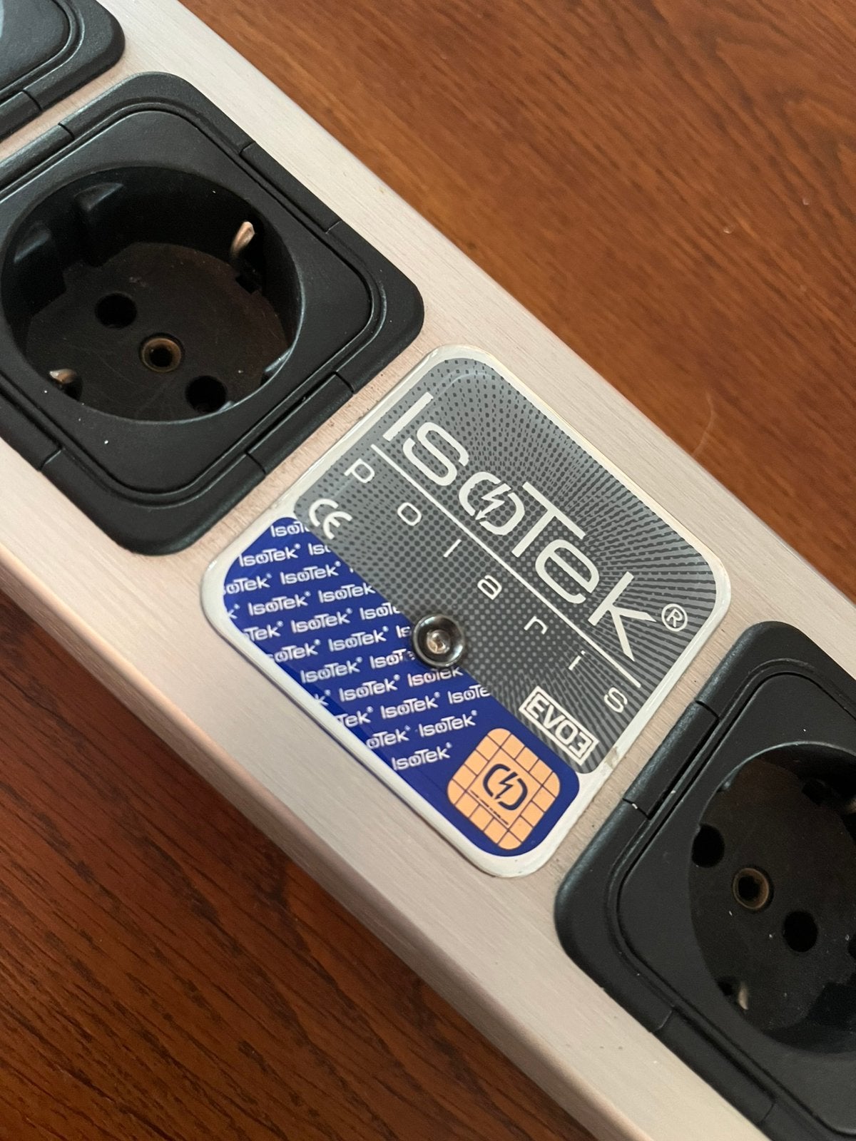 Isotek Polaris EVO 3 zes voudig stroomfilter blok., Ophalen of Verzenden, Zo goed als nieuw, Minder dan 2 meter, Overige kabels